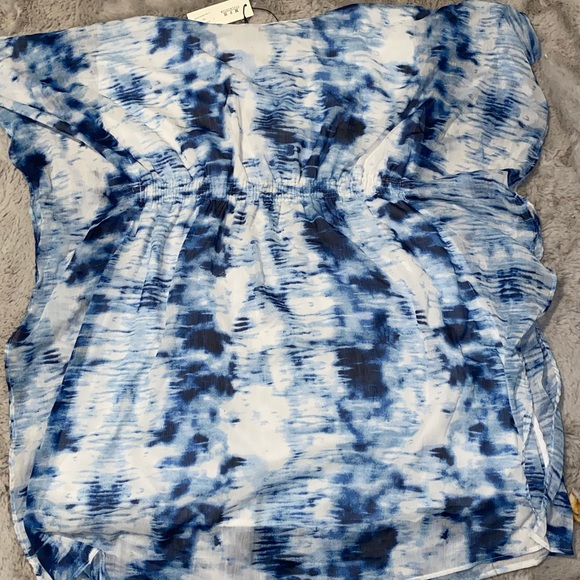 Summer dress - Picture 2 of 5